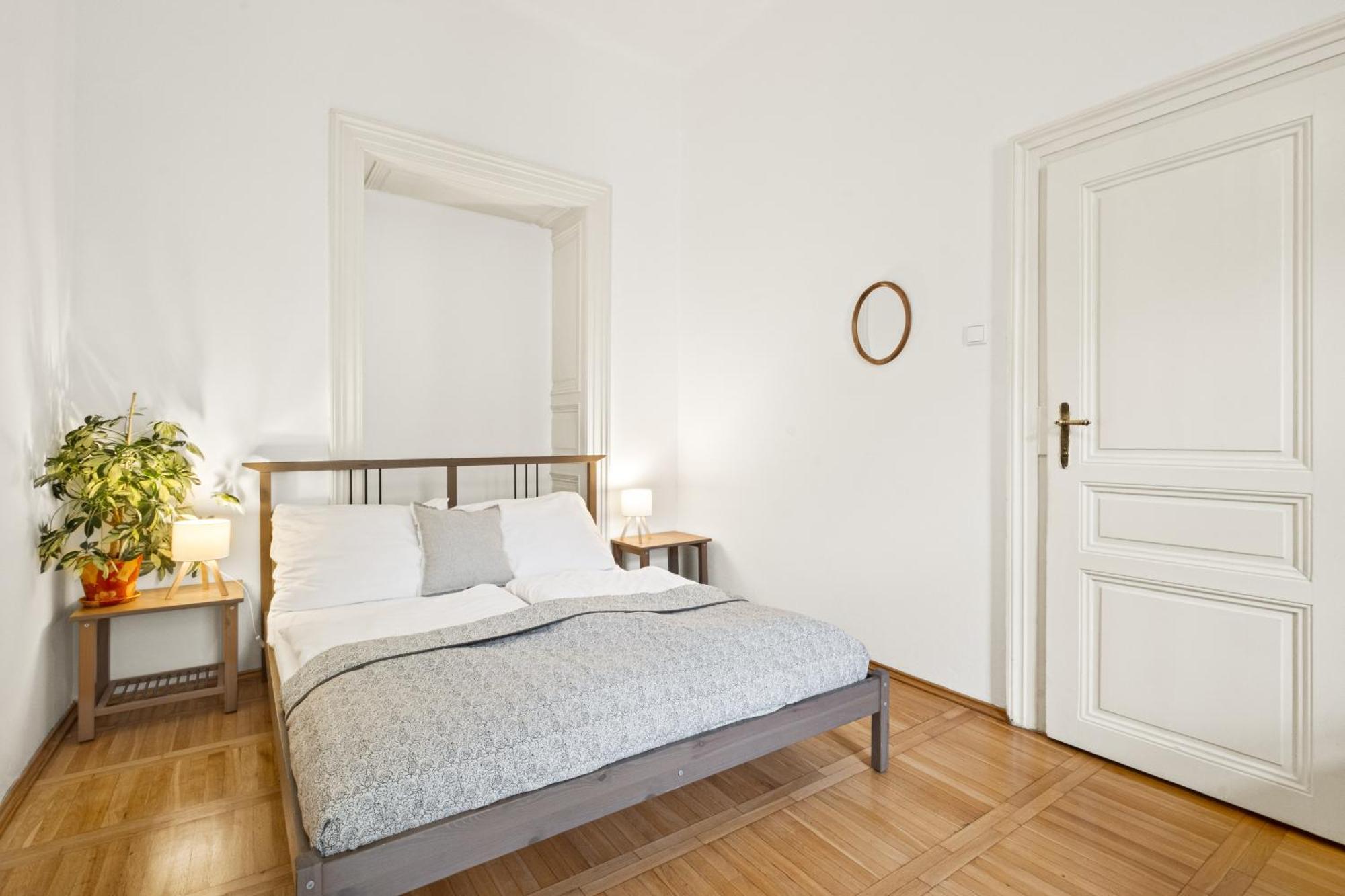 Prague Hotel Apartments Екстериор снимка