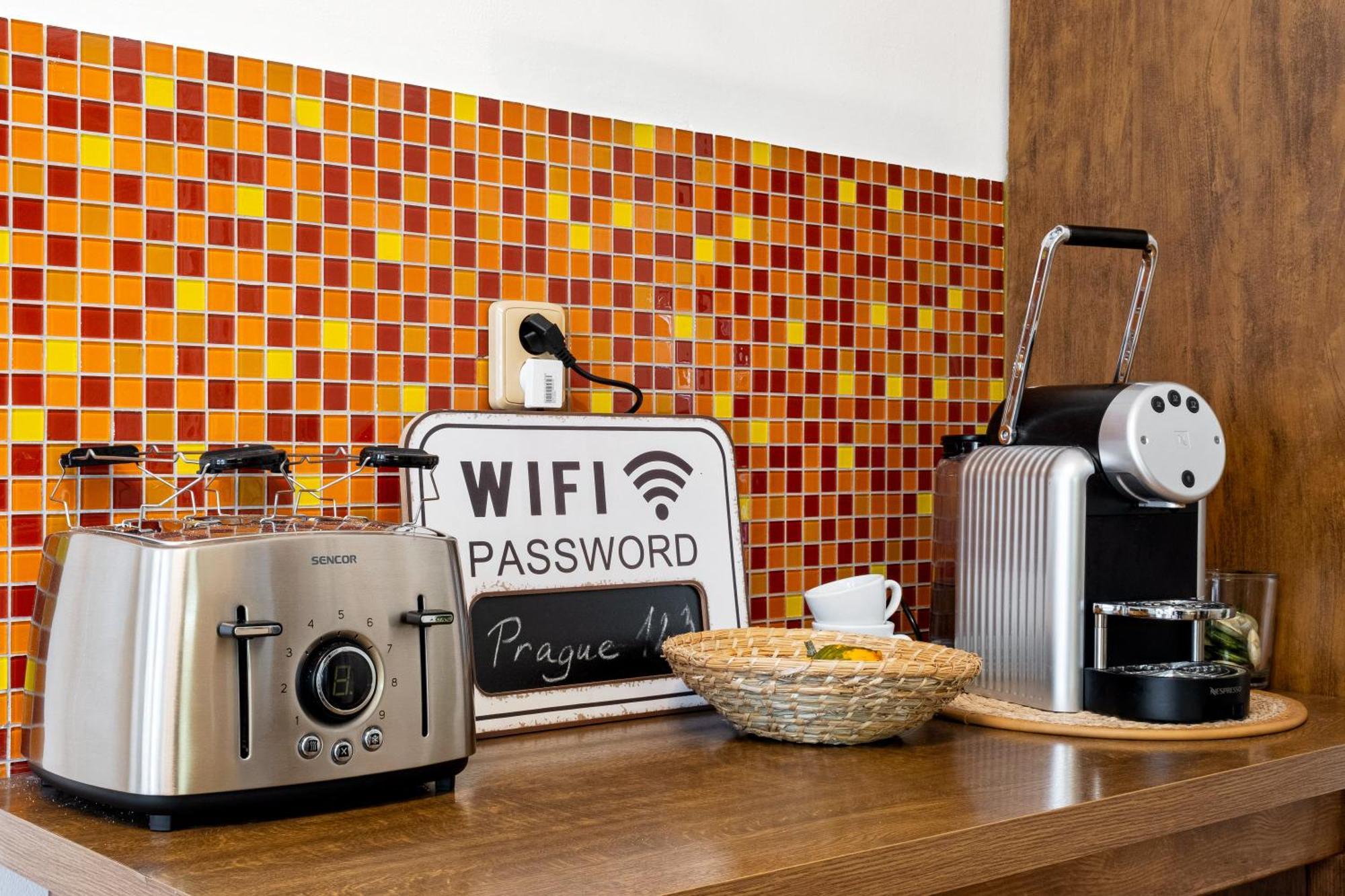 Prague Hotel Apartments Екстериор снимка